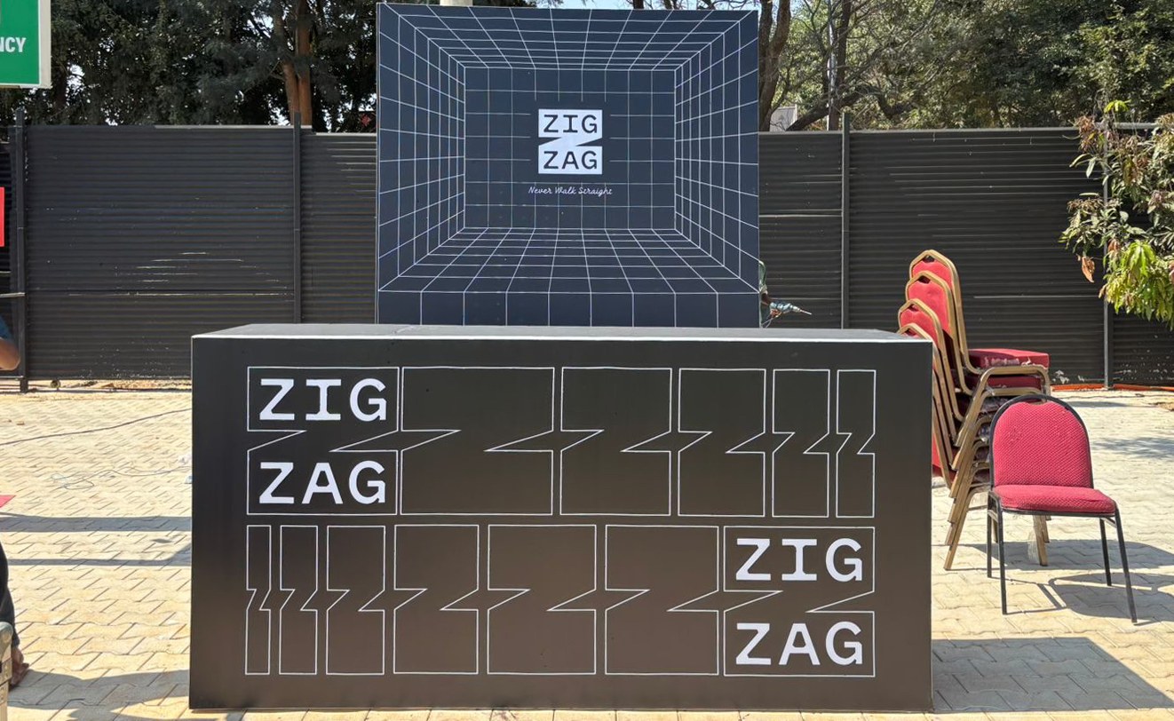 The modular Zigzag bar being assembled before an event